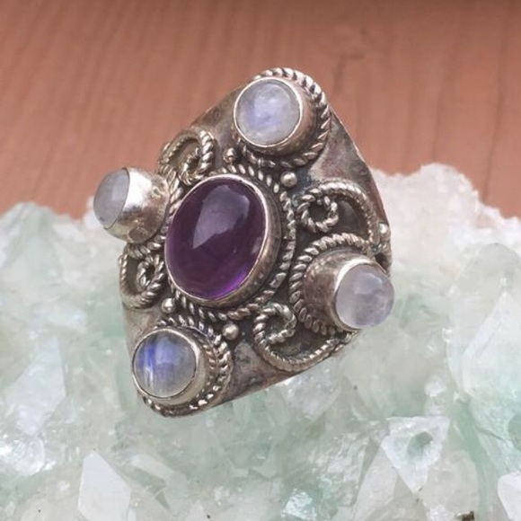 🔮🙌🏾 Handmade Amethyst and Moonstone Silver Ring - Picture 2 of 3